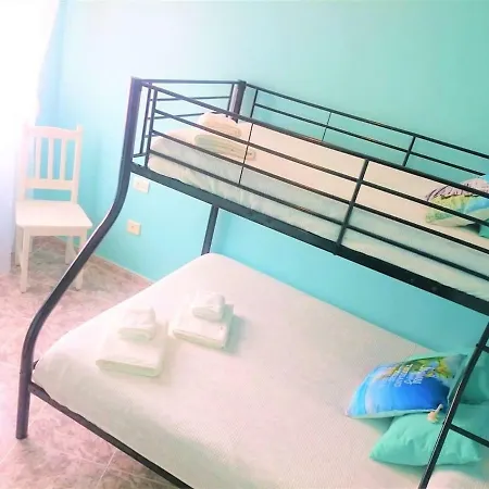 Bright Spacious Apartment, 2 Min Walk From Lägenhet Candelaria