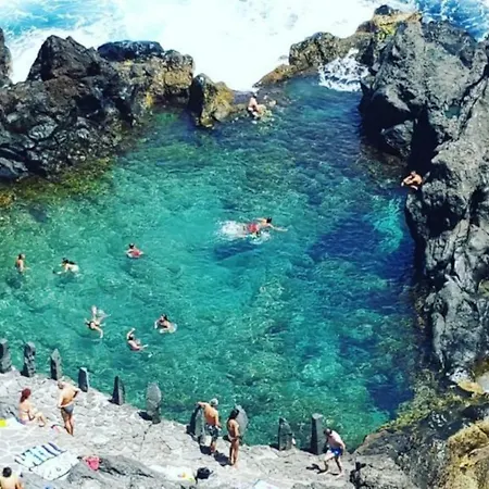 Bright Spacious Apartment, 2 Min Walk From * Канделария