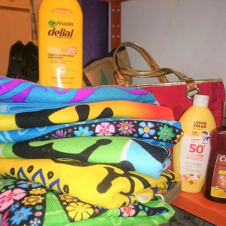 Apartamento Bright Spacious Apartment, 2 Min Walk From *