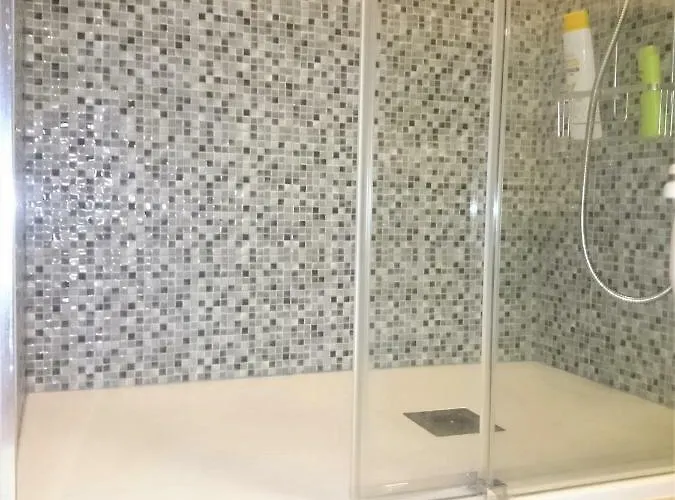 Bright Spacious Apartment, 2 Min Walk From * Candelaria