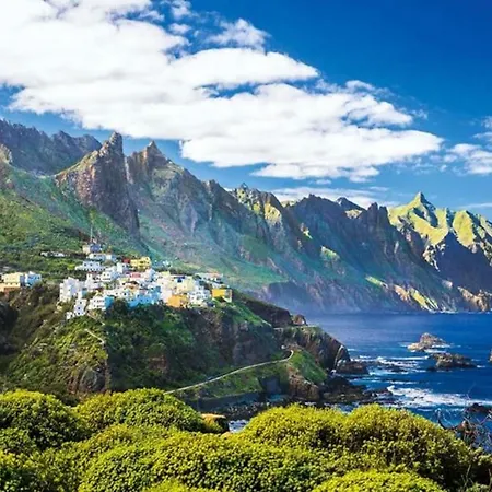 Bright Spacious Apartment, 2 Min Walk From 坎德拉里亚