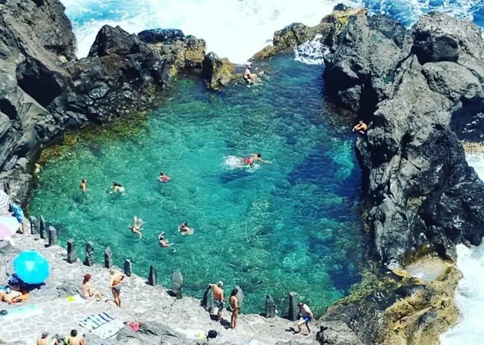 Bright Spacious Apartment, 2 Min Walk From * Candelaria