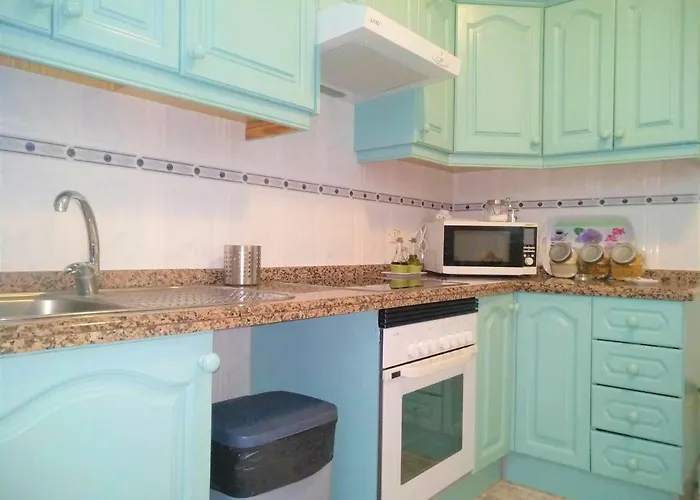 Apartment Bright Spacious Apartment, 2 Min Walk From